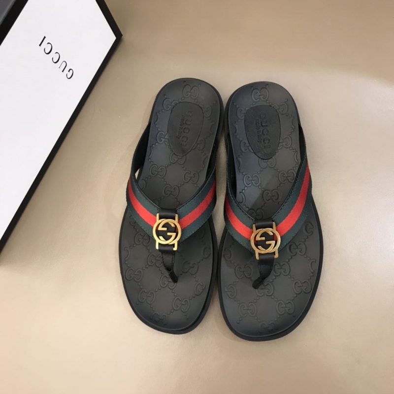 G*u*i slippers